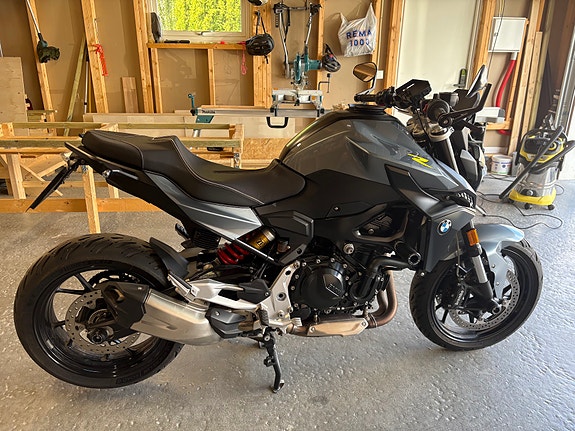 BMW F 900 R 15 of 25