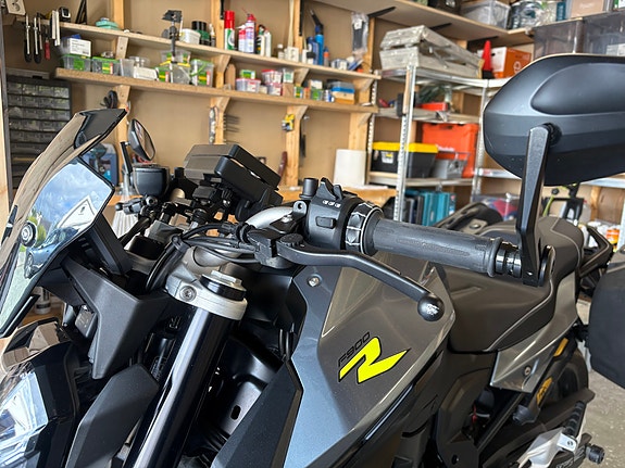 BMW F 900 R 14 of 25