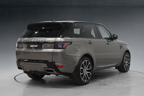 Land Rover Range Rover Sport 8 of 25