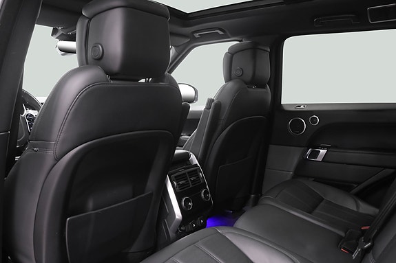 Land Rover Range Rover Sport 16 of 25