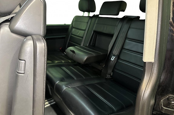 Volkswagen Multivan 14 of 14