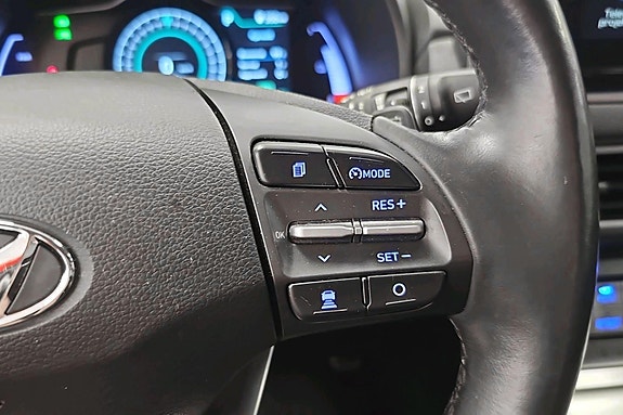 Hyundai Kona 16 of 24