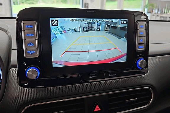 Hyundai Kona 12 of 24