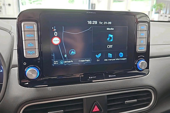 Hyundai Kona 11 of 24