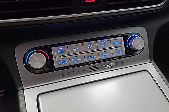Hyundai Kona 15 of 24