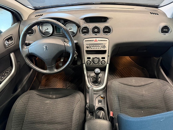 Peugeot 308 14 of 30