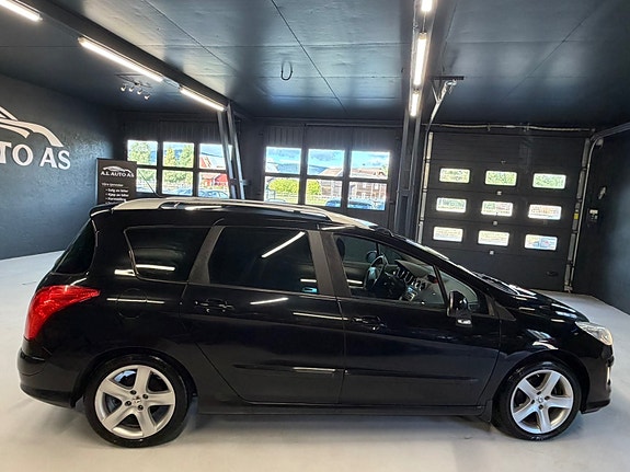 Peugeot 308 7 of 30