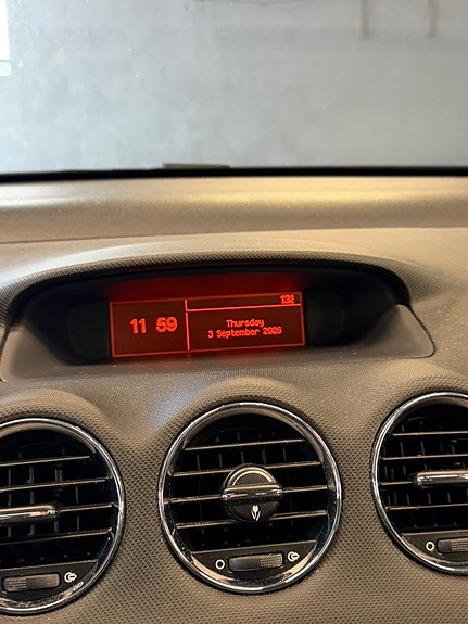 Peugeot 308 26 of 30