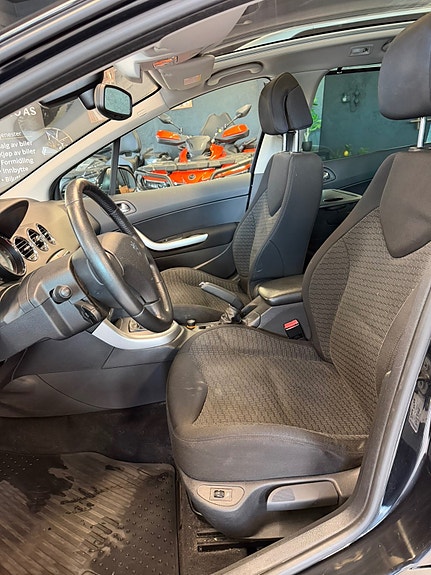 Peugeot 308 15 of 30