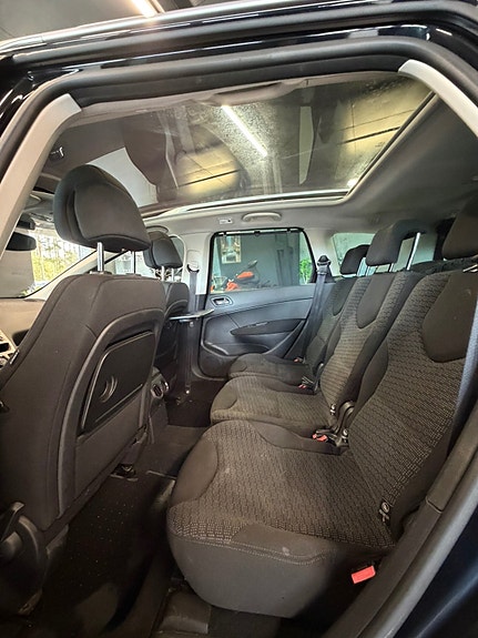 Peugeot 308 19 of 30