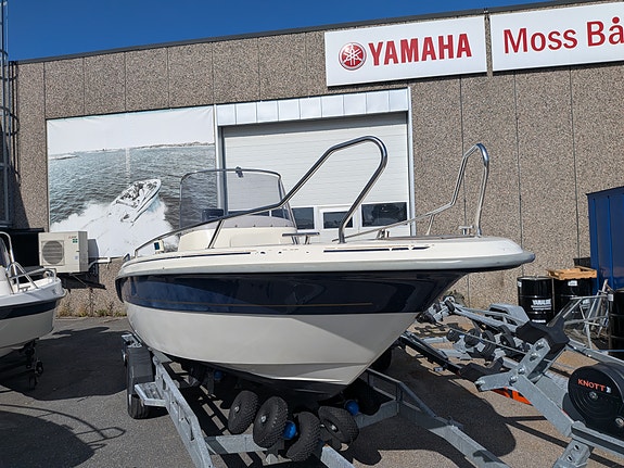 Fin Yamarin 5910 m/Suzuki DF 100 fra 2012 3 of 15