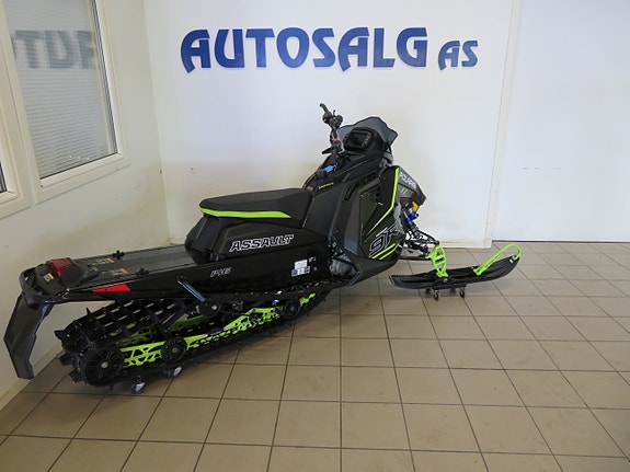 Polaris 9R Switchback Assault 146 Escape 3 of 8
