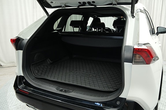 Toyota RAV4 14 of 30