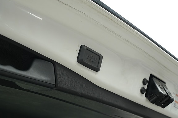 Toyota RAV4 15 of 30