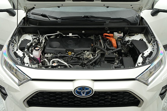 Toyota RAV4 5 of 30