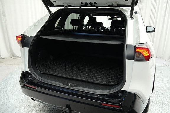 Toyota RAV4 13 of 30