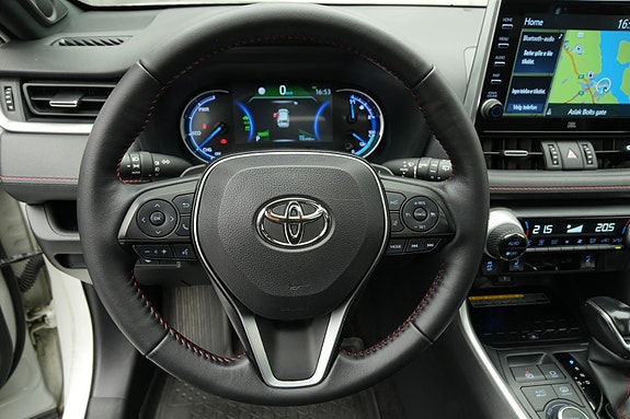 Toyota RAV4 25 of 30