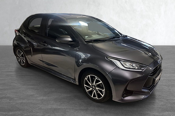 Kompakt design med sporty felger gir moderne og attraktivt uttrykk.