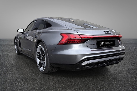 Audi e-tron GT 7 of 23