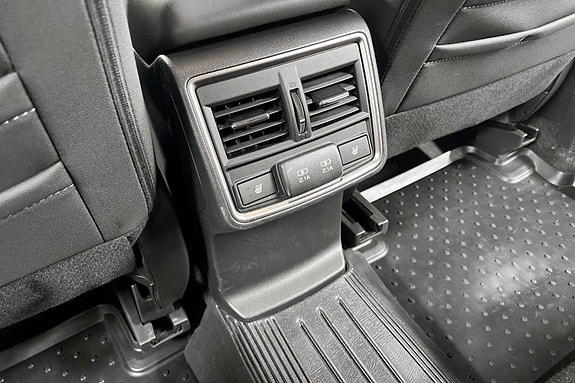 Subaru Forester 23 of 30