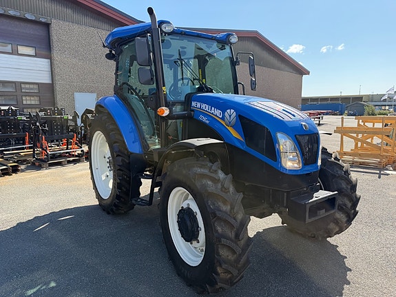 New Holland TD5.85 2 of 5