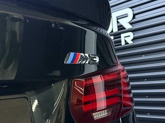 BMW M3 10 of 30