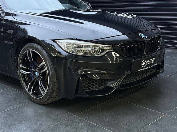 BMW M3 3 of 30