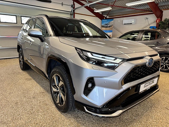 Toyota RAV4 9 of 30