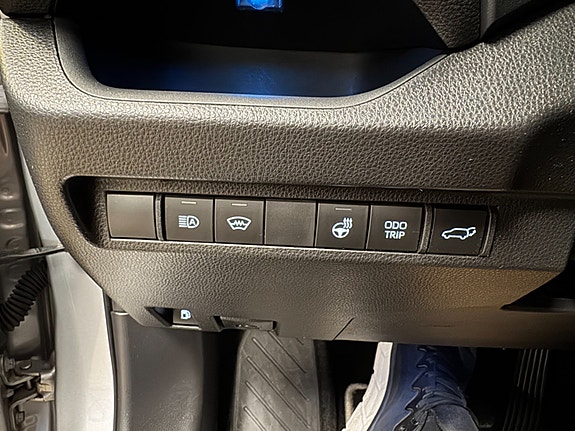 Toyota RAV4 15 of 30