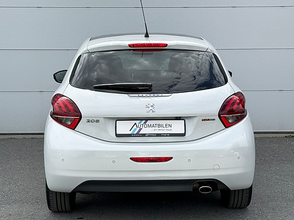 Peugeot 208 9 of 30