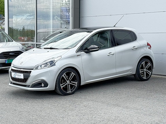 Peugeot 208 5 of 30