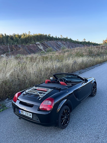 Toyota MR2 4 of 22