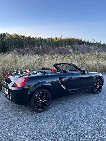 Toyota MR2 5 of 22