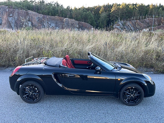 Toyota MR2 2 of 22