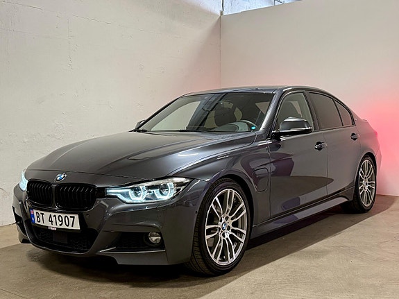 BMW 330e