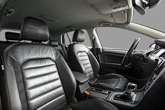 Volkswagen e-Golf VII 26 of 26