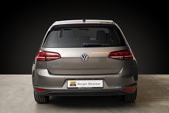 Volkswagen e-Golf VII 8 of 26