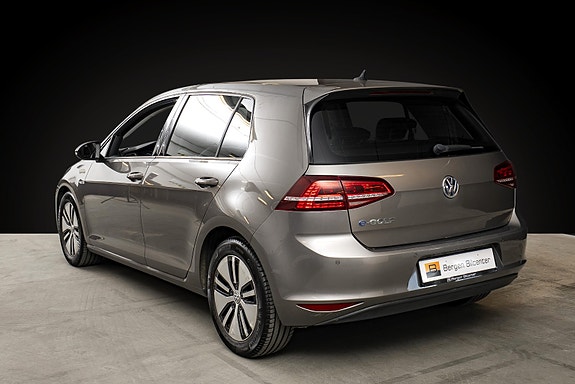 Volkswagen e-Golf VII 7 of 26