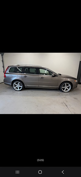 Volvo V70 4 of 25
