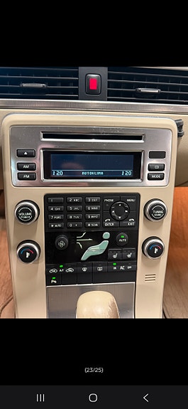 Volvo V70 24 of 25