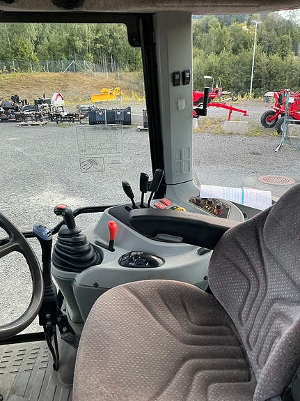 Massey Ferguson 5455 18 of 20