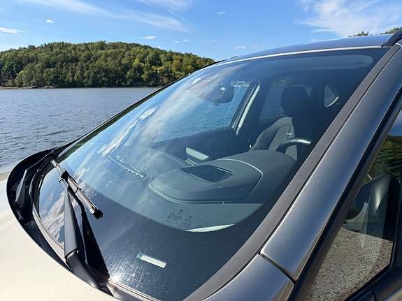 BMW 225xe 19 of 30