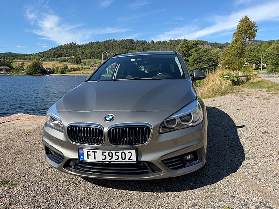BMW 225xe 15 of 30