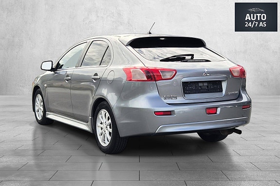 Mitsubishi Lancer 10 of 27