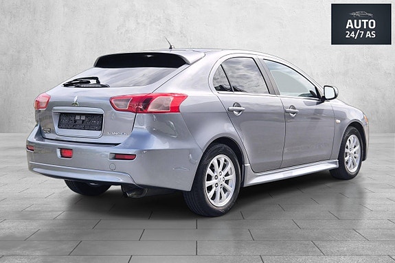 Mitsubishi Lancer 9 of 27