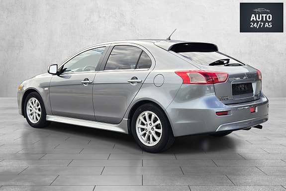 Mitsubishi Lancer 11 of 27