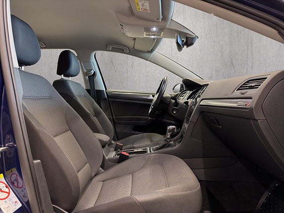 Volkswagen e-Golf VII 9 of 19
