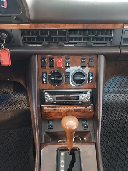 Mercedes-Benz 500 SEC 16 of 18