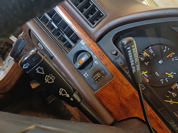 Mercedes-Benz 500 SEC 14 of 18