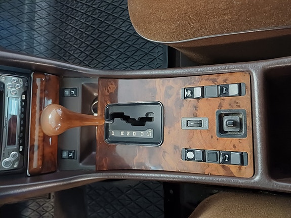 Mercedes-Benz 500 SEC 15 of 18